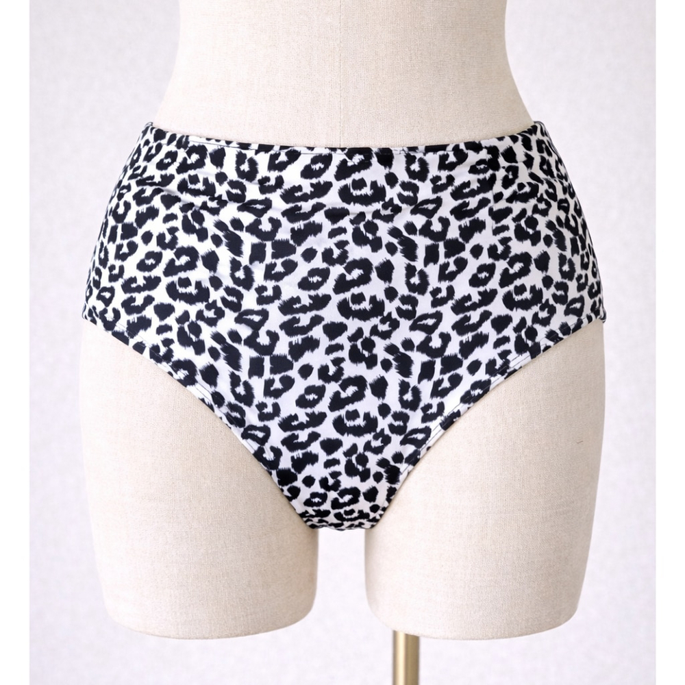 Women’s OVRUNS Period Bikini Brief Swimwear Bottoms–Black Leopard– Size M – NWT